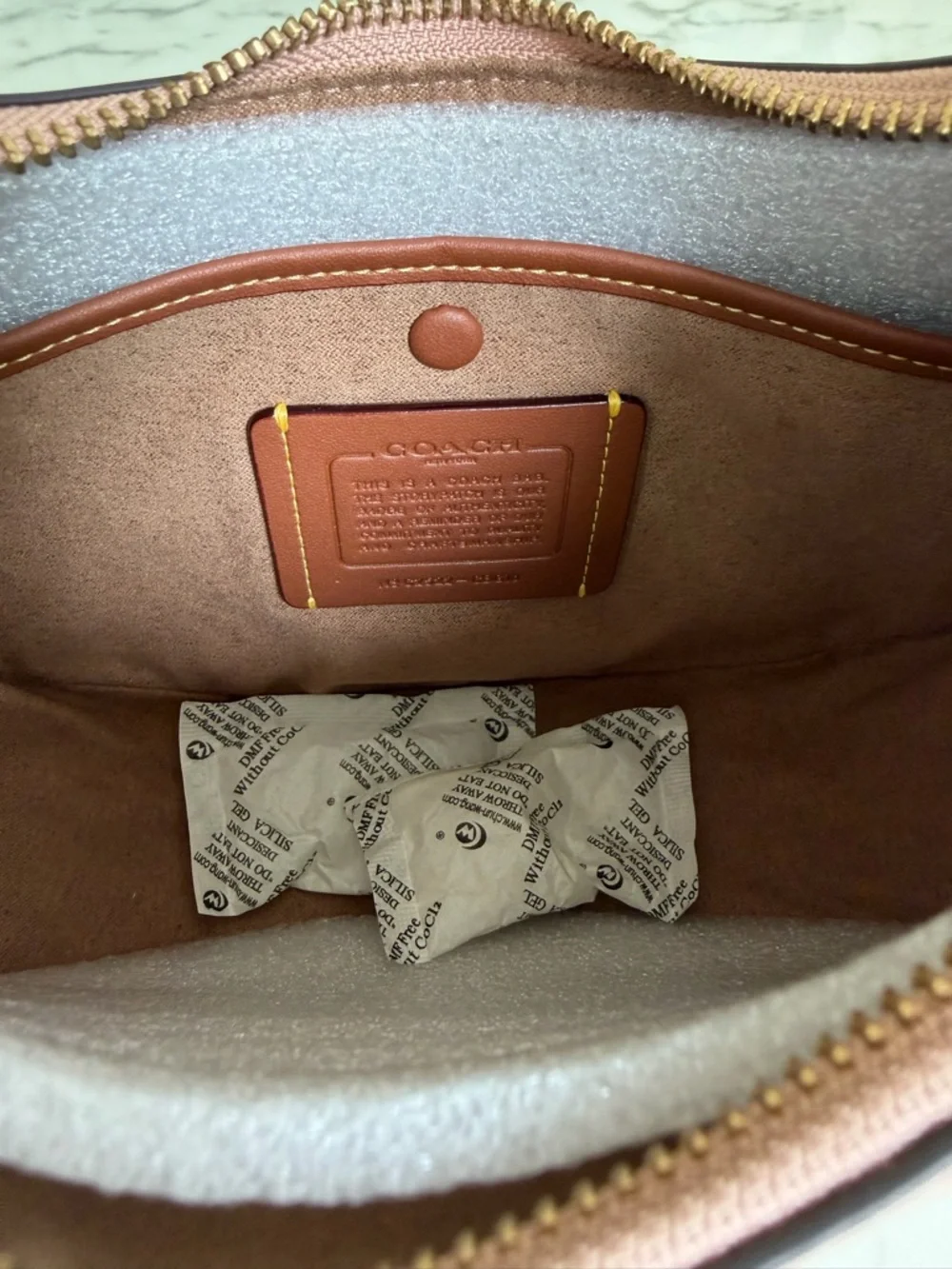 NWT COACH Jonie Bag 22 Glovetanned Leather Cream Pink Crossbody Shoulder CBG16 - Picture 8 of 15